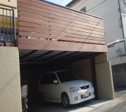 ウッドデッキ仕様のカーポート「ウッドガレージ」 施工後写真・大阪府茨木市